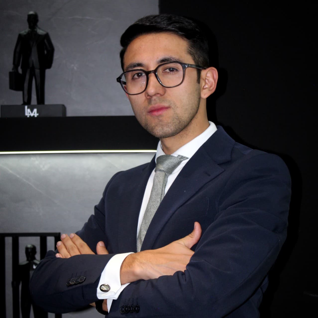 Dr. Lárraga Martínez